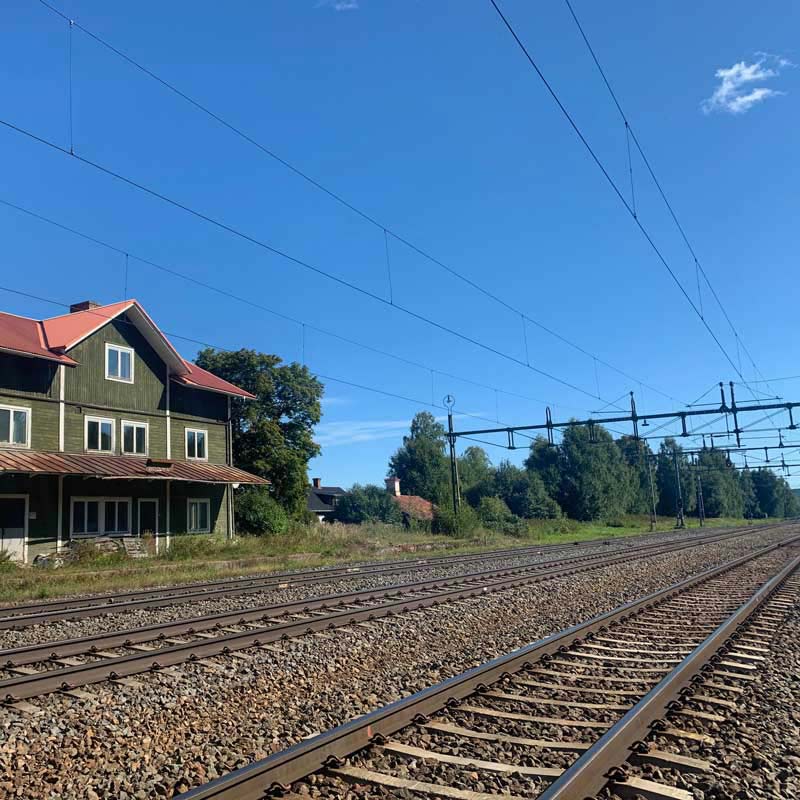 Tågspår på landet