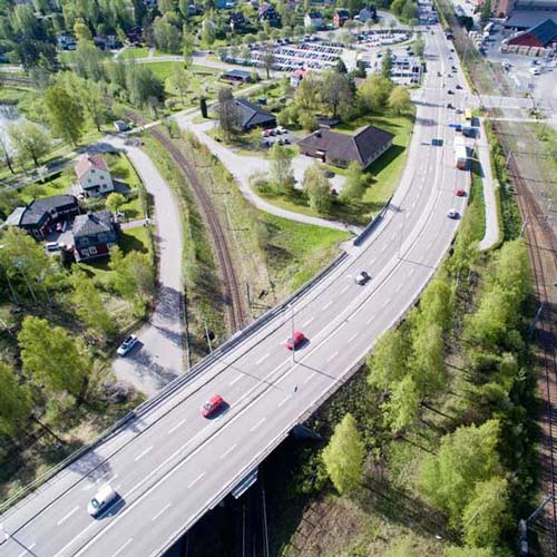 Flygfoto av en motorväg
